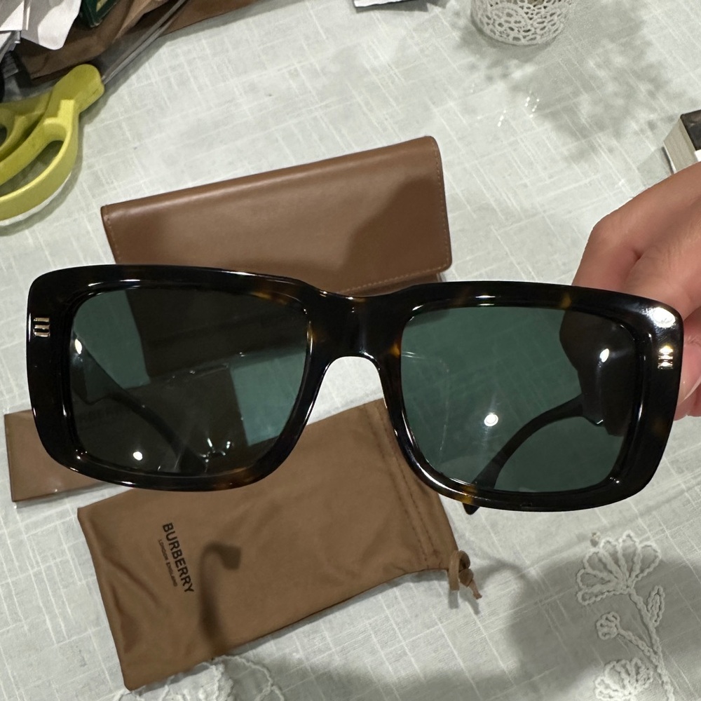 burberry jarvis sunglass